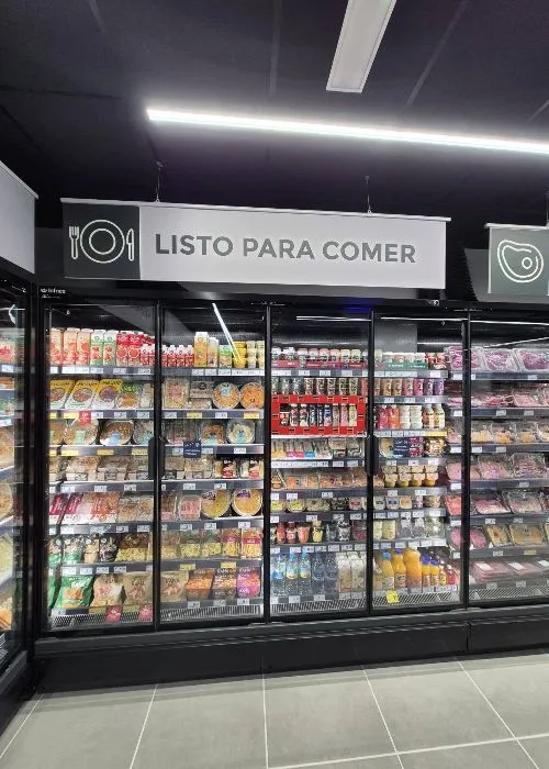Rotulación interior y vinilos para comercios en Murcia